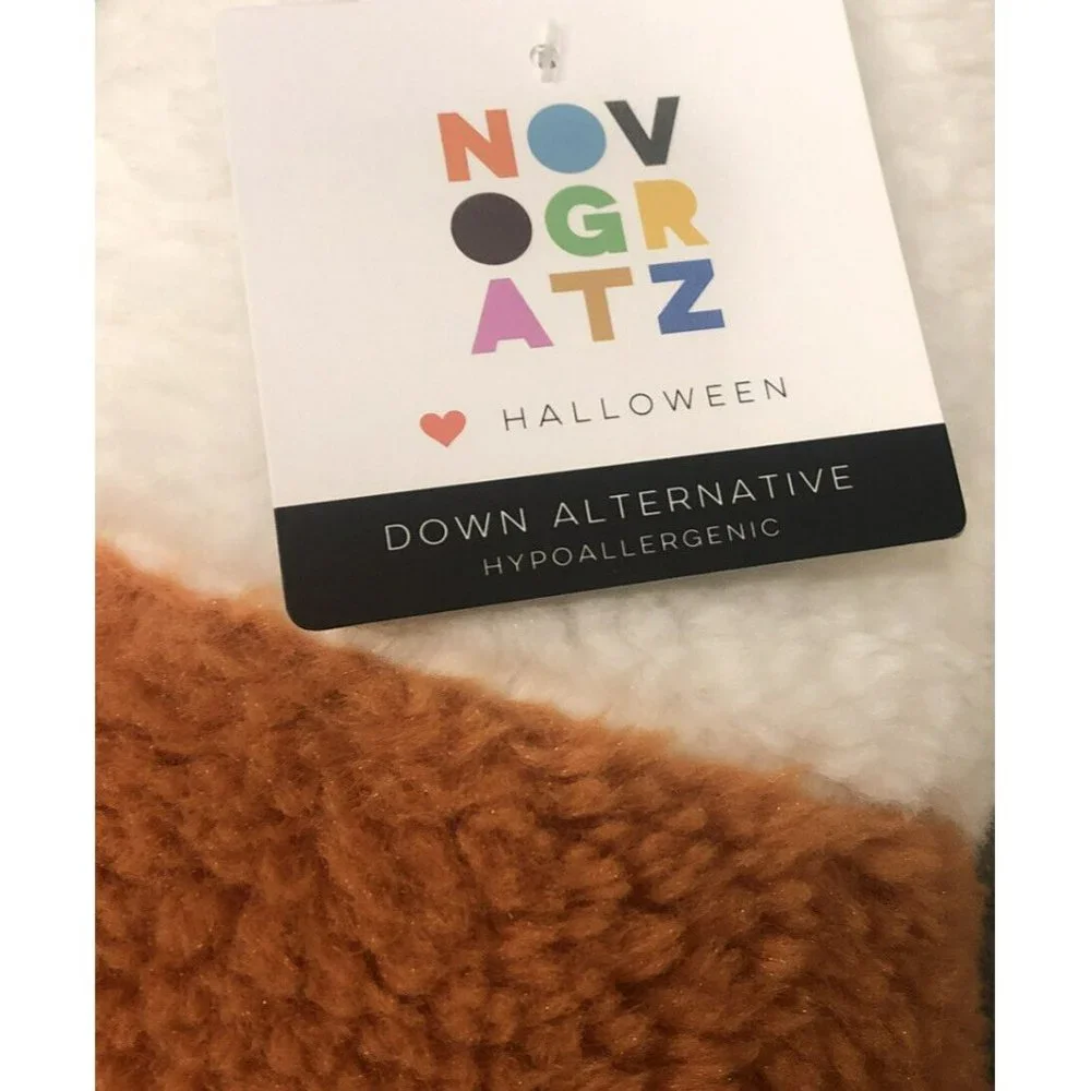 New NOVOGRATZ Halloween Hypoallergenic Candy‎ Corn Plush Sherpa Pillow 18